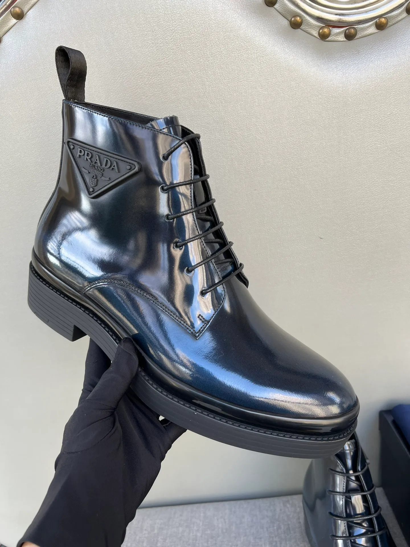 Batch of 1000💰Exclusive hot-selling new Prada Chelsea thick-soled men's shoes, naked boots, imported calf leather on the surface, cow leather on the lining, the outsole is made of private model TPU material, the frosted effect is consistent with the original version, 39-44 in stock (38, 45 custom-made, non-refundable)